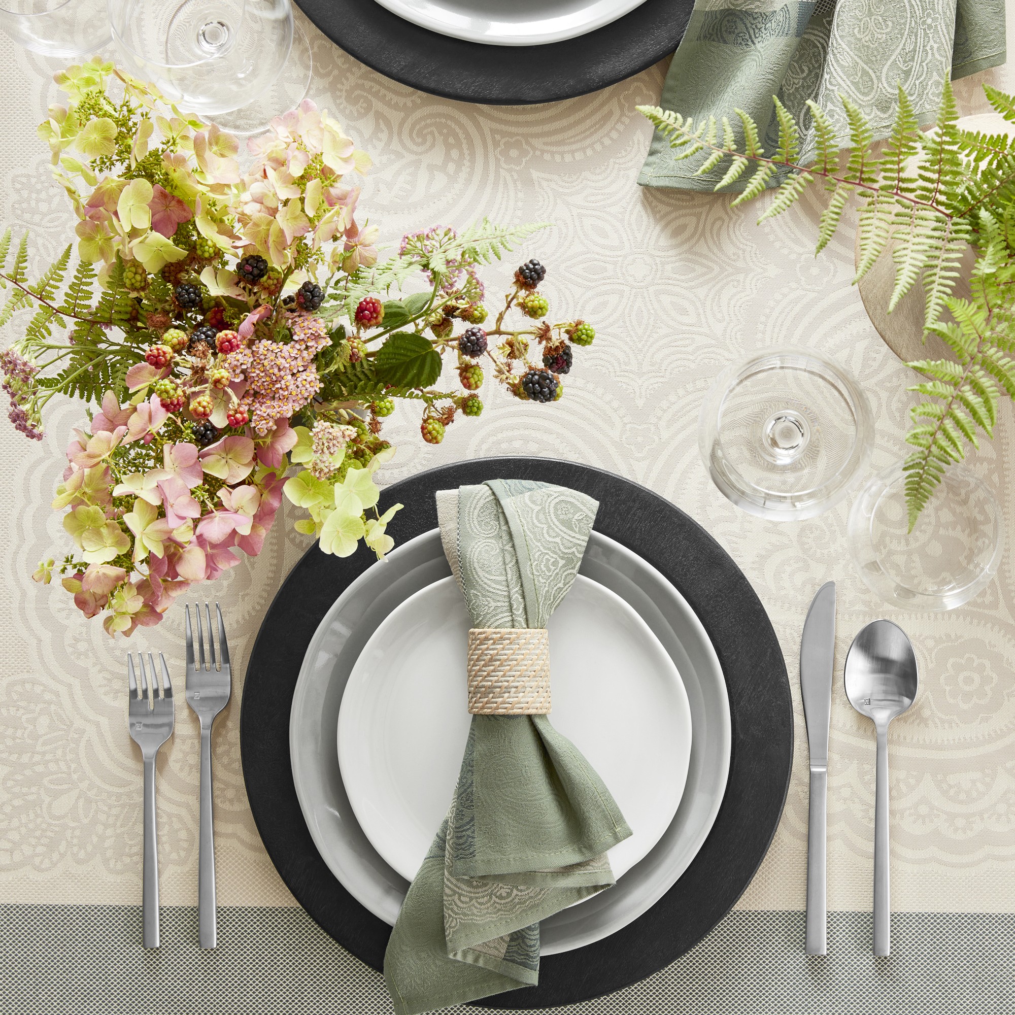 Jacquard Madrid Tablecloth