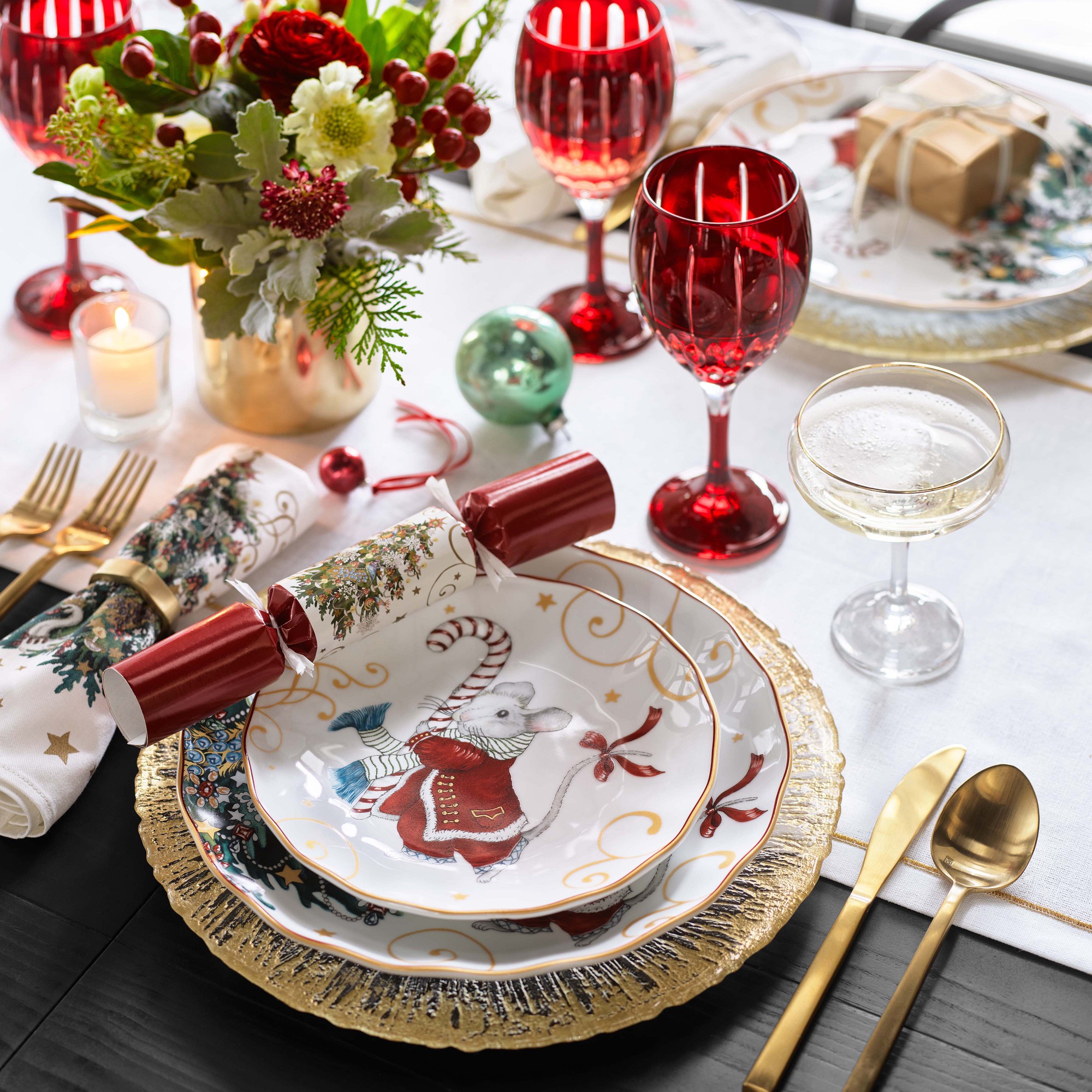 Gold Rim Champagne Coupe Glasses, Set of 4