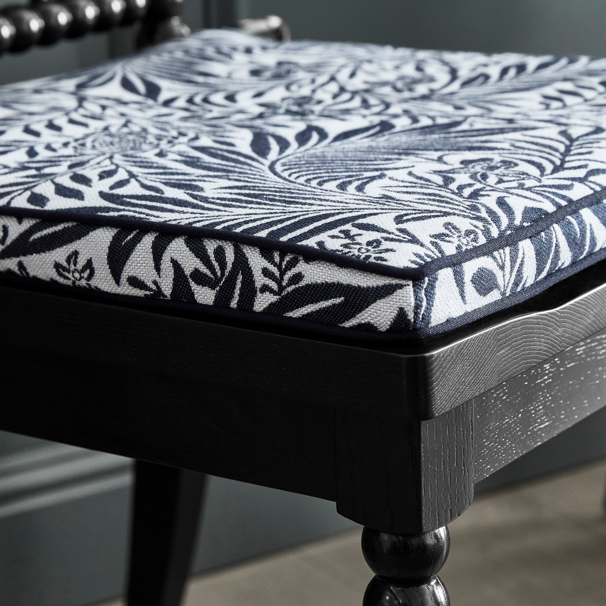 Spindle Dining Side Chair Cushion