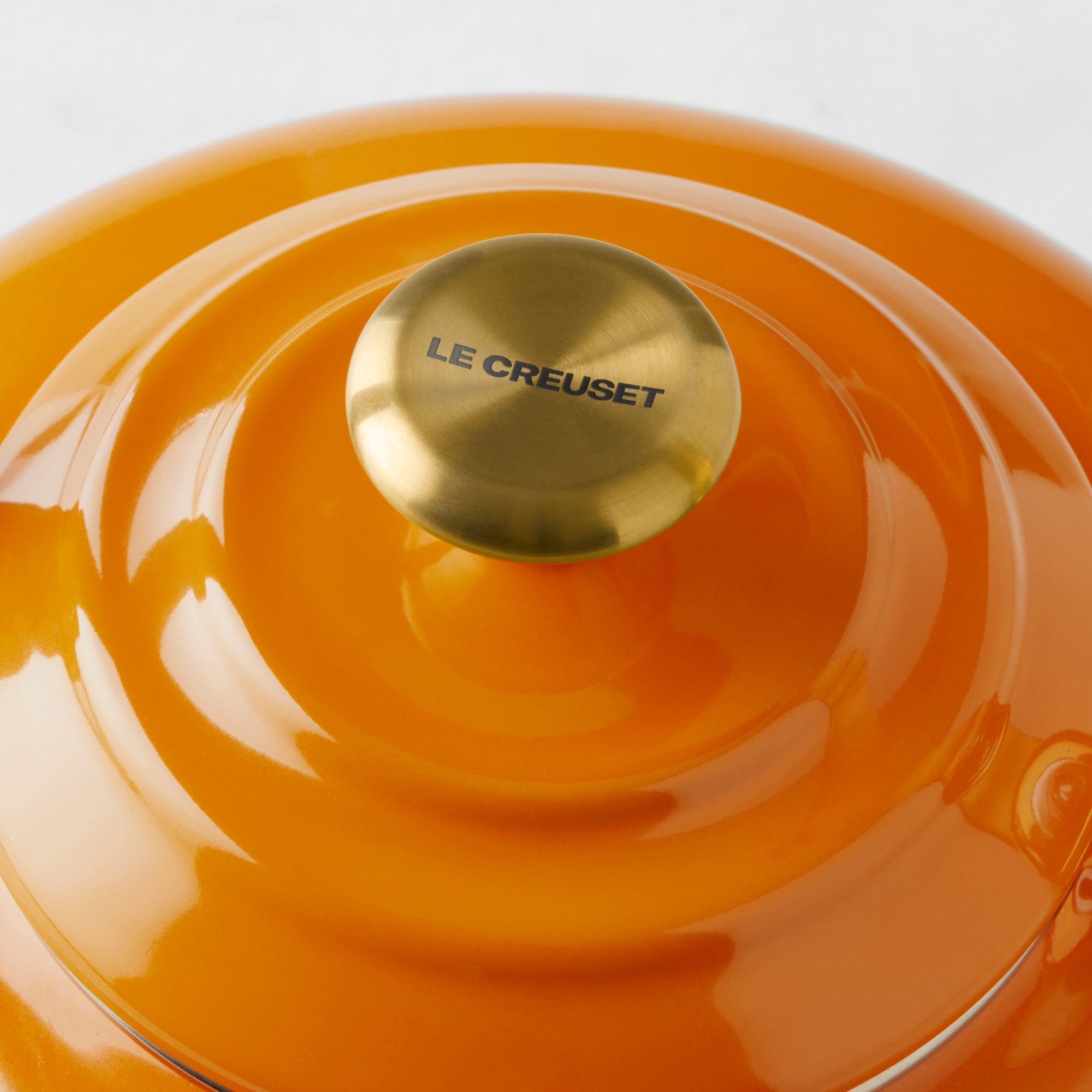 Le Creuset Classic Whistling Tea Kettle