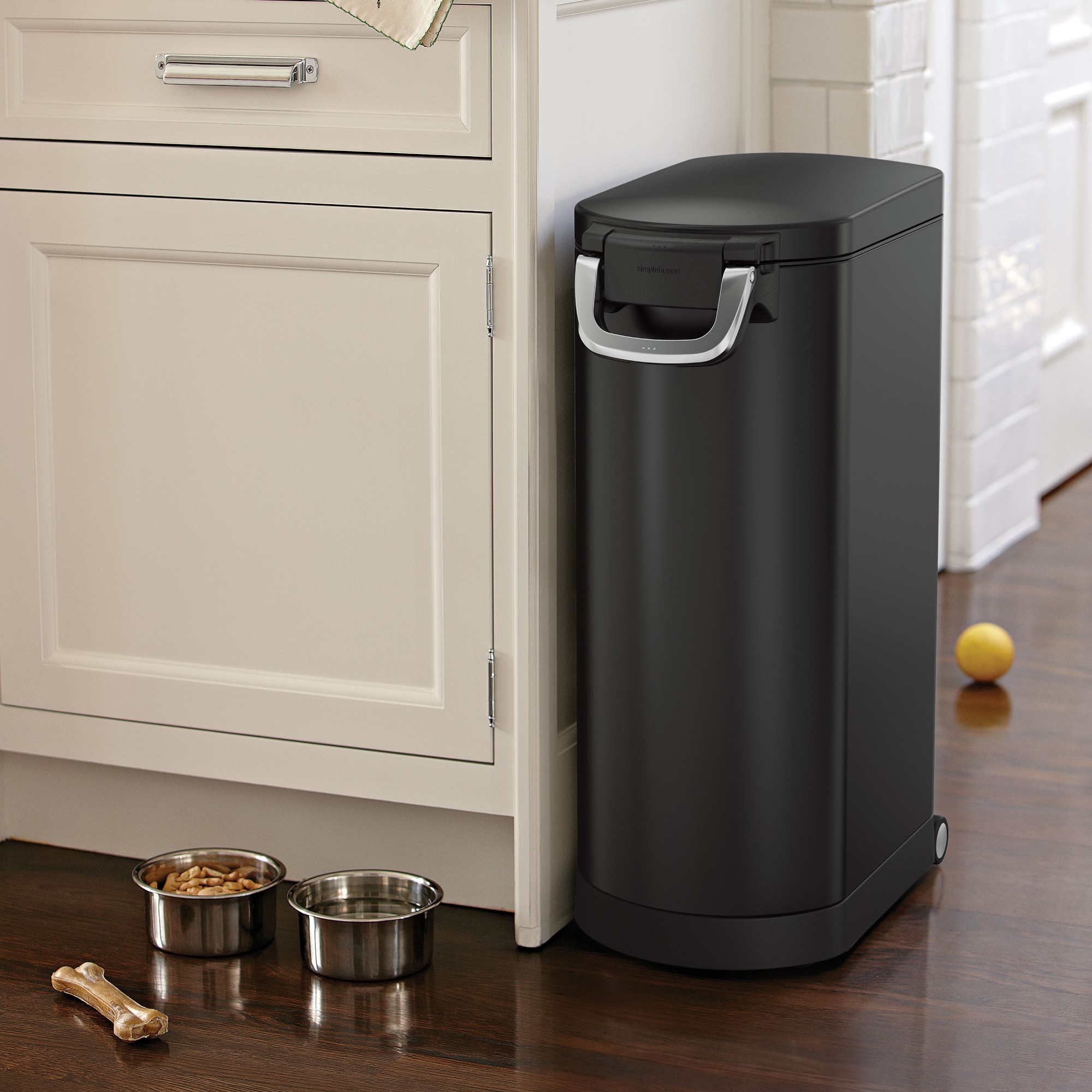 simplehuman™ Stainless Steel Pet Food Container