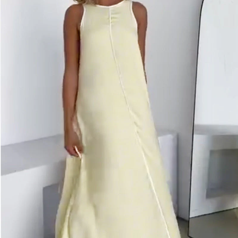 Solid Color Round Neck Sleeveless Flowy Dress