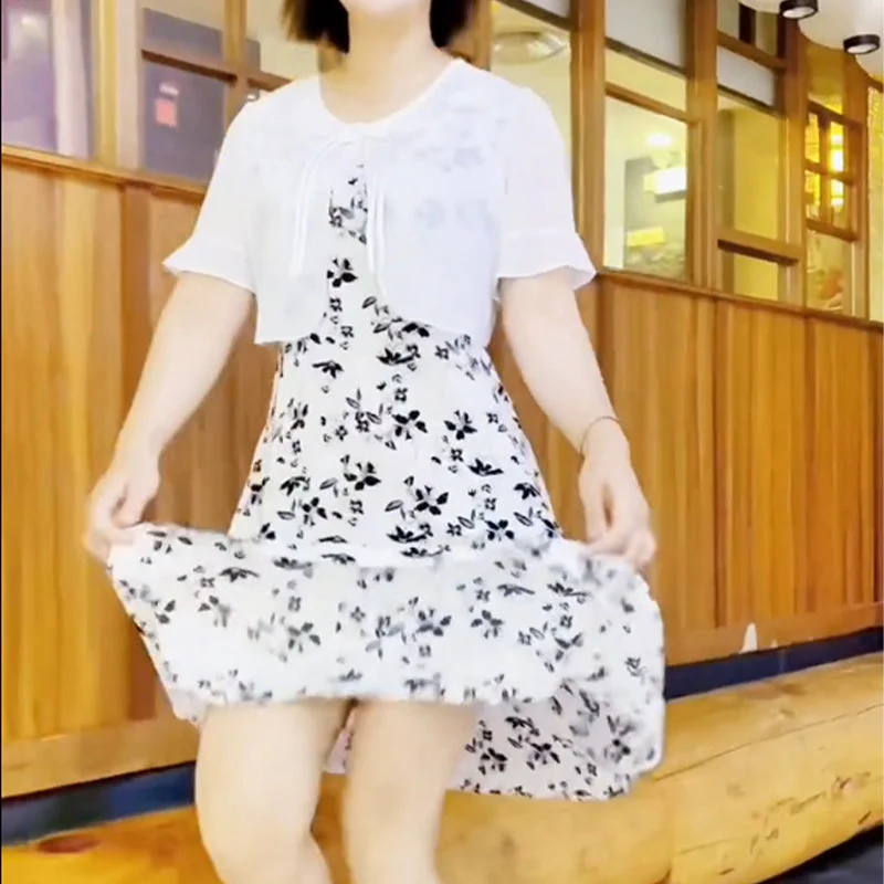 Elegant Faux-2-Piece Floral Dress