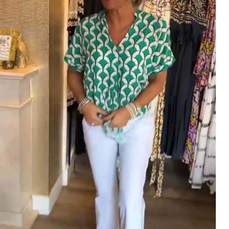 🔥Short-Sleeved V-Neck Printed Casual Top