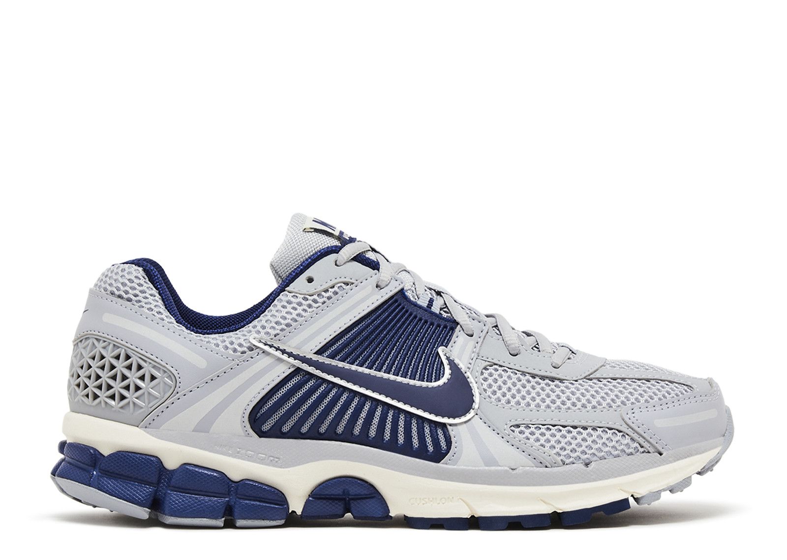 Air Zoom Vomero 5 'Yankees'