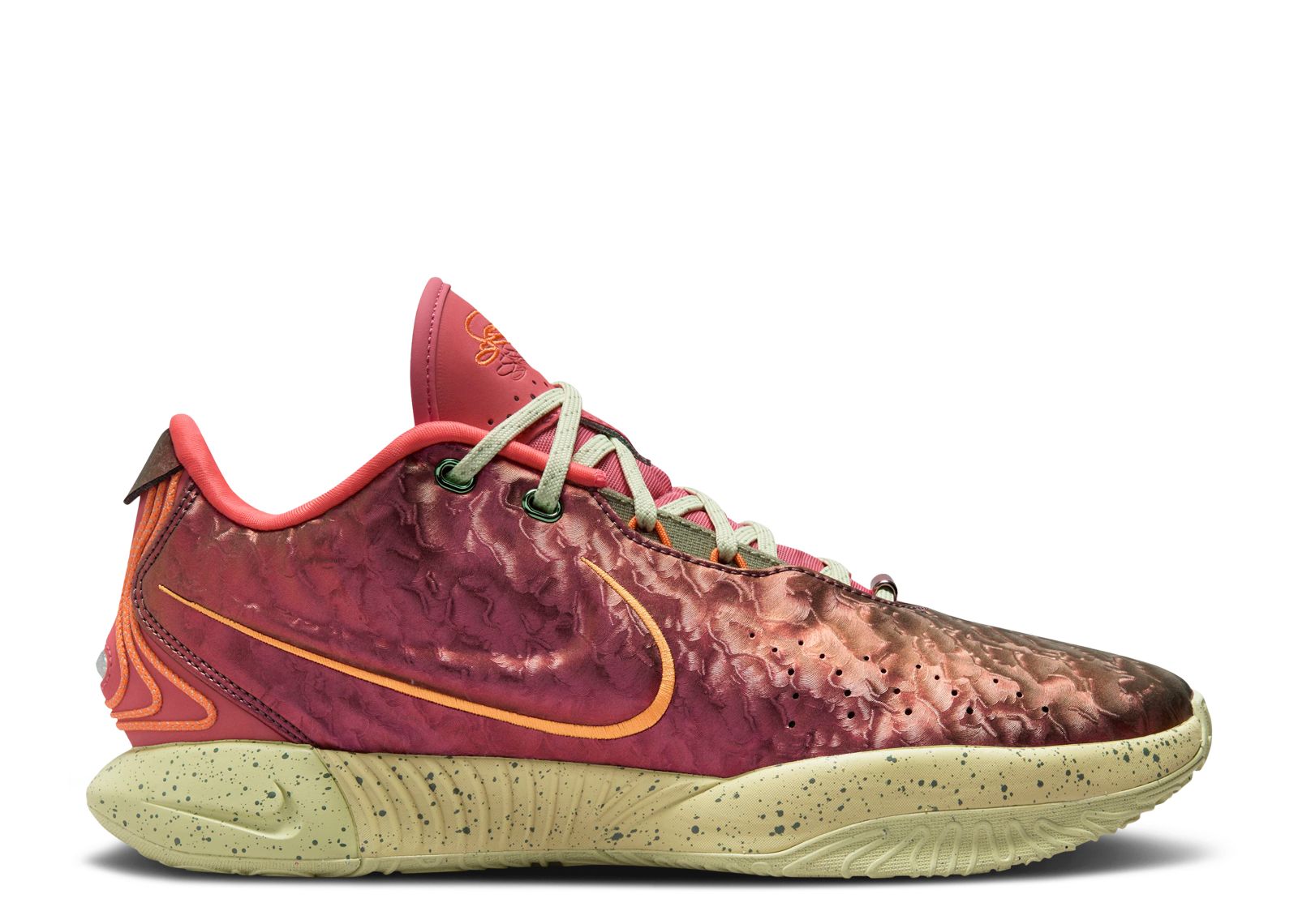 LeBron 21 'Queen Conch'
