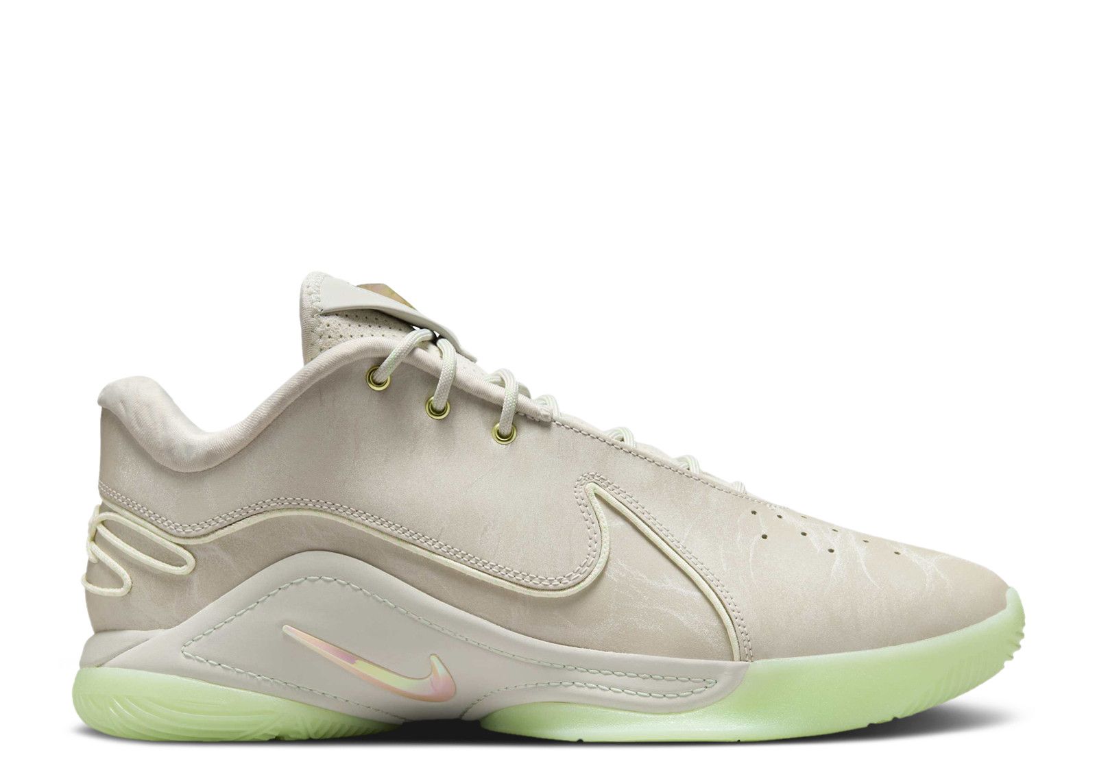 LeBron 22 'Dunkman'