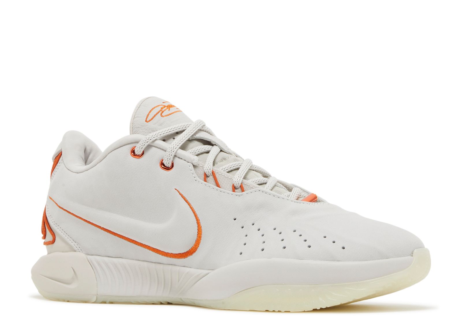 LeBron 21 'Akoya'