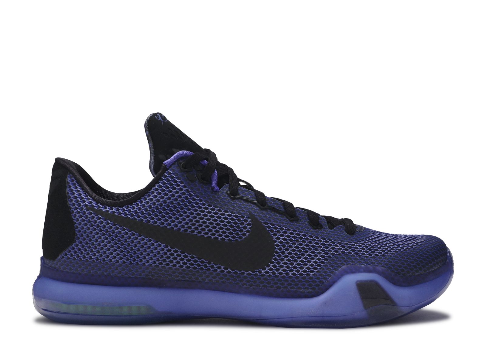 Kobe 10 'Blackout'