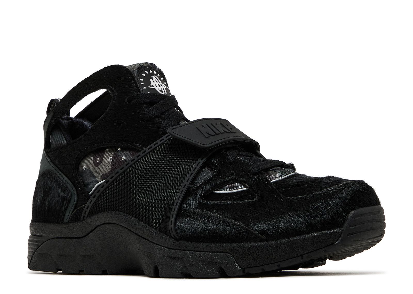 Corteiz x Air Trainer Huarache 'Onyx'