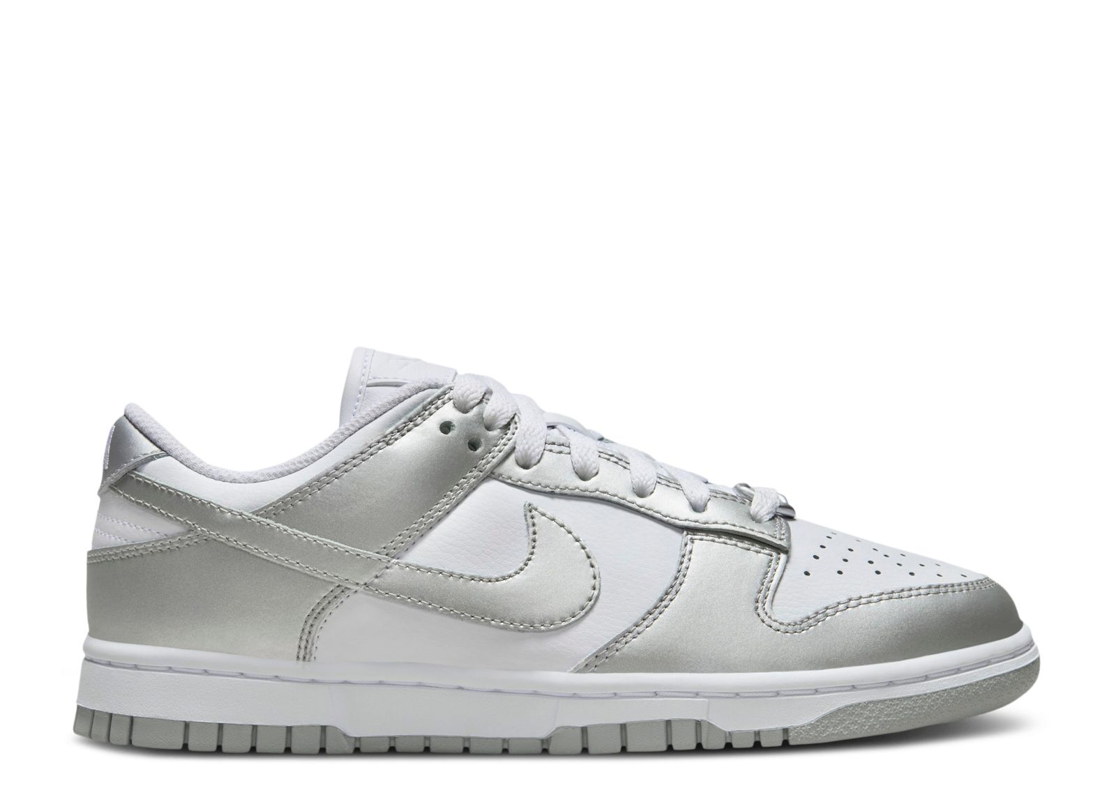 Wmns Dunk Low 'Metallic Silver'