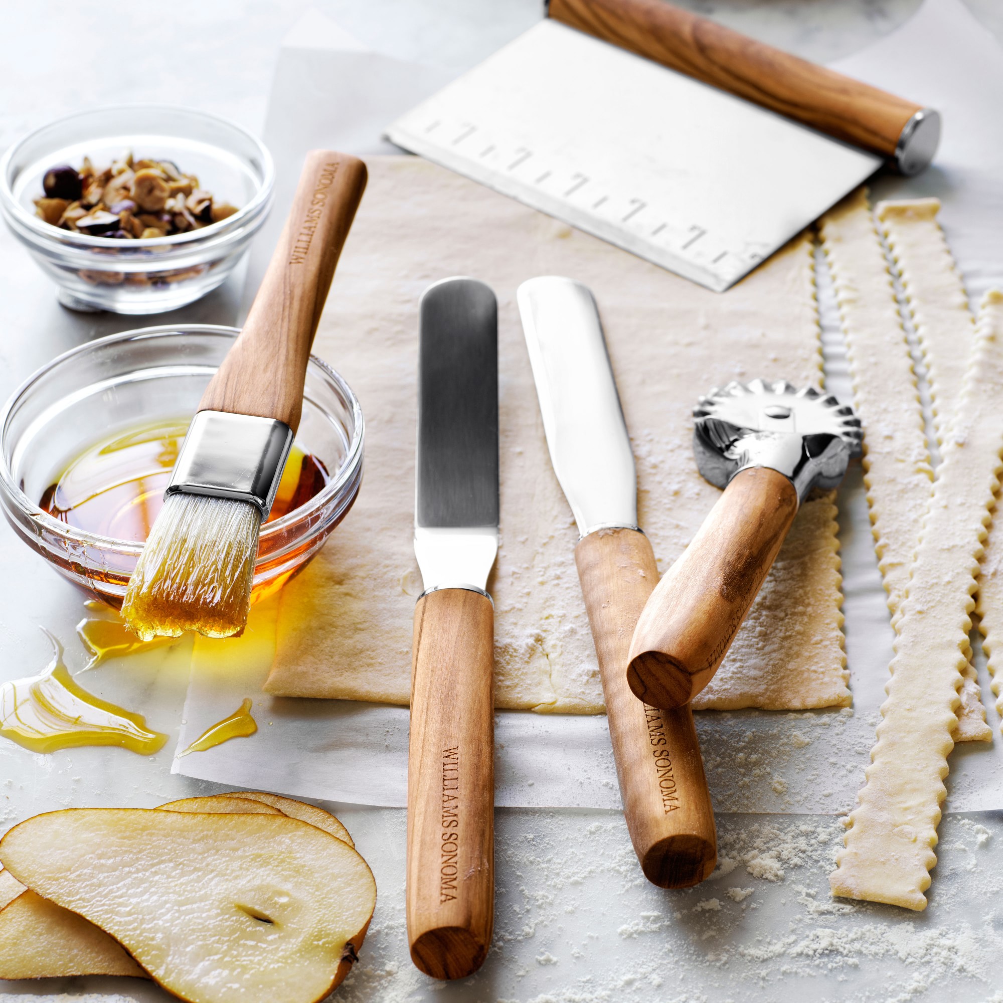 Williams Sonoma Olivewood Pastry Brush