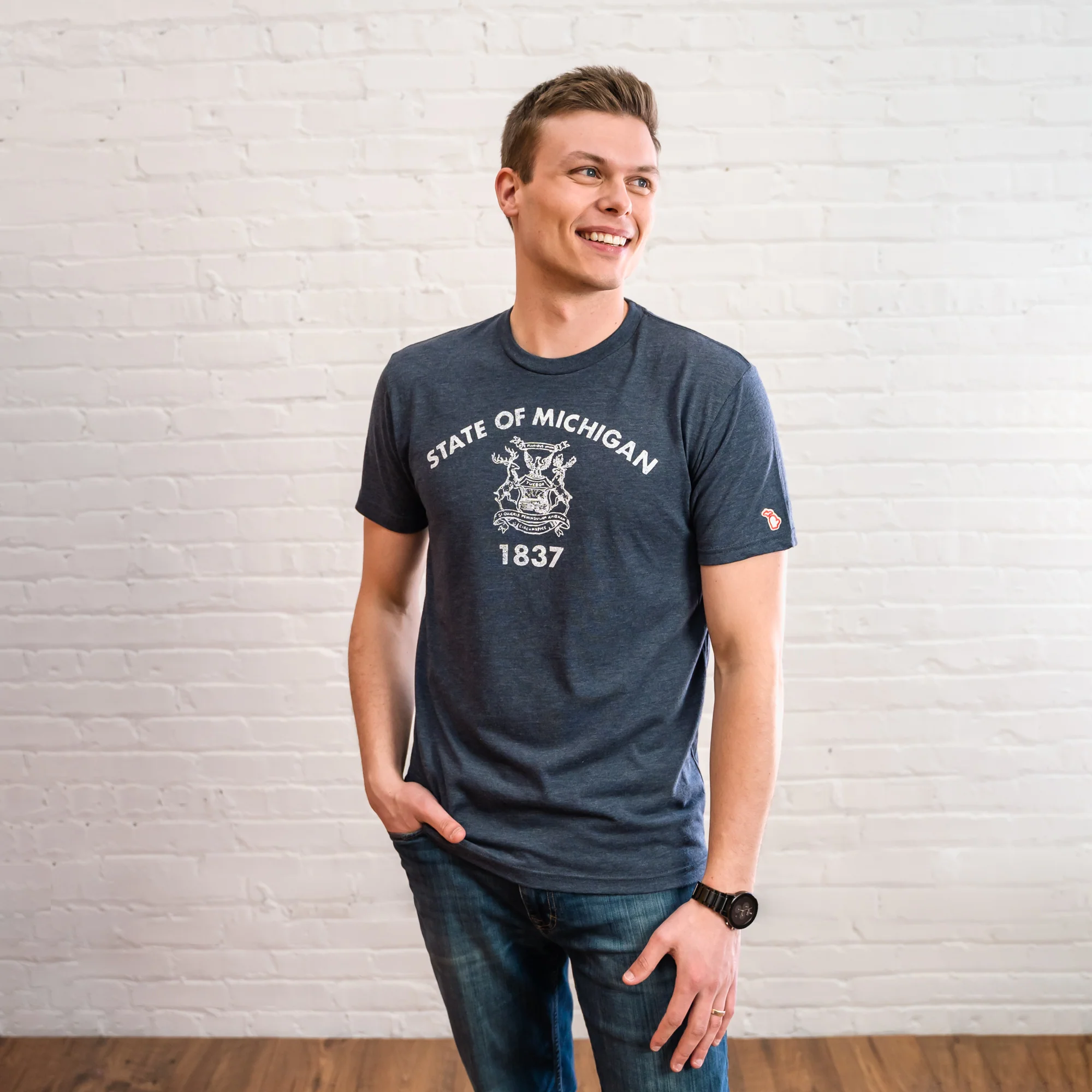 MICHIGAN COAT OF ARMS (UNISEX)