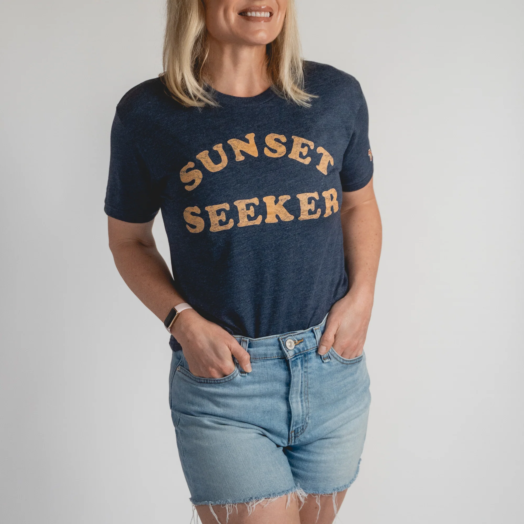 SUNSET SEEKER (UNISEX)