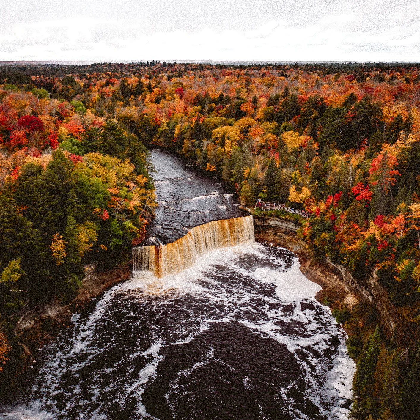 TAHQUAMENON FALLS STATE PARK (UNISEX)