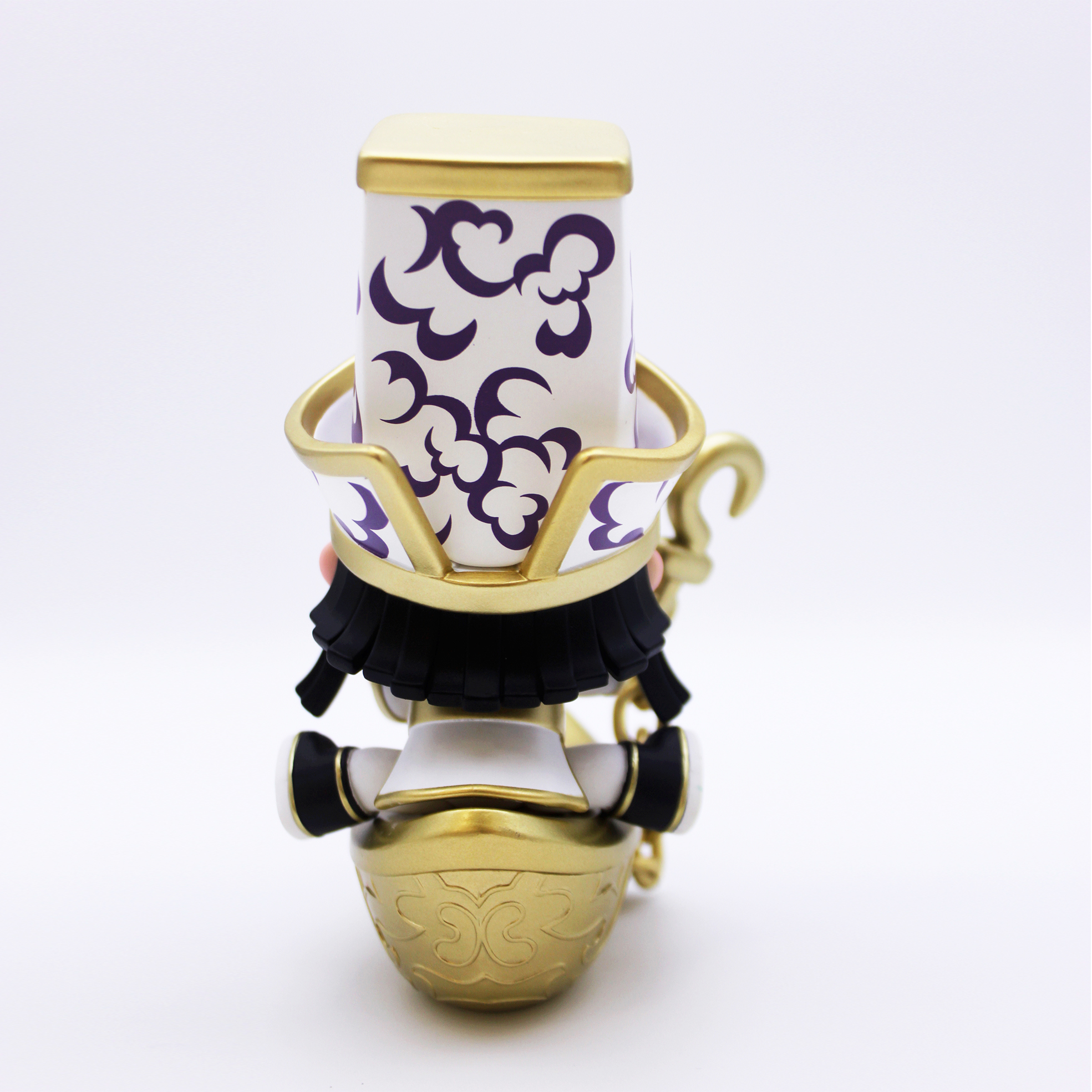 White Fortune Guide Collectible Figure