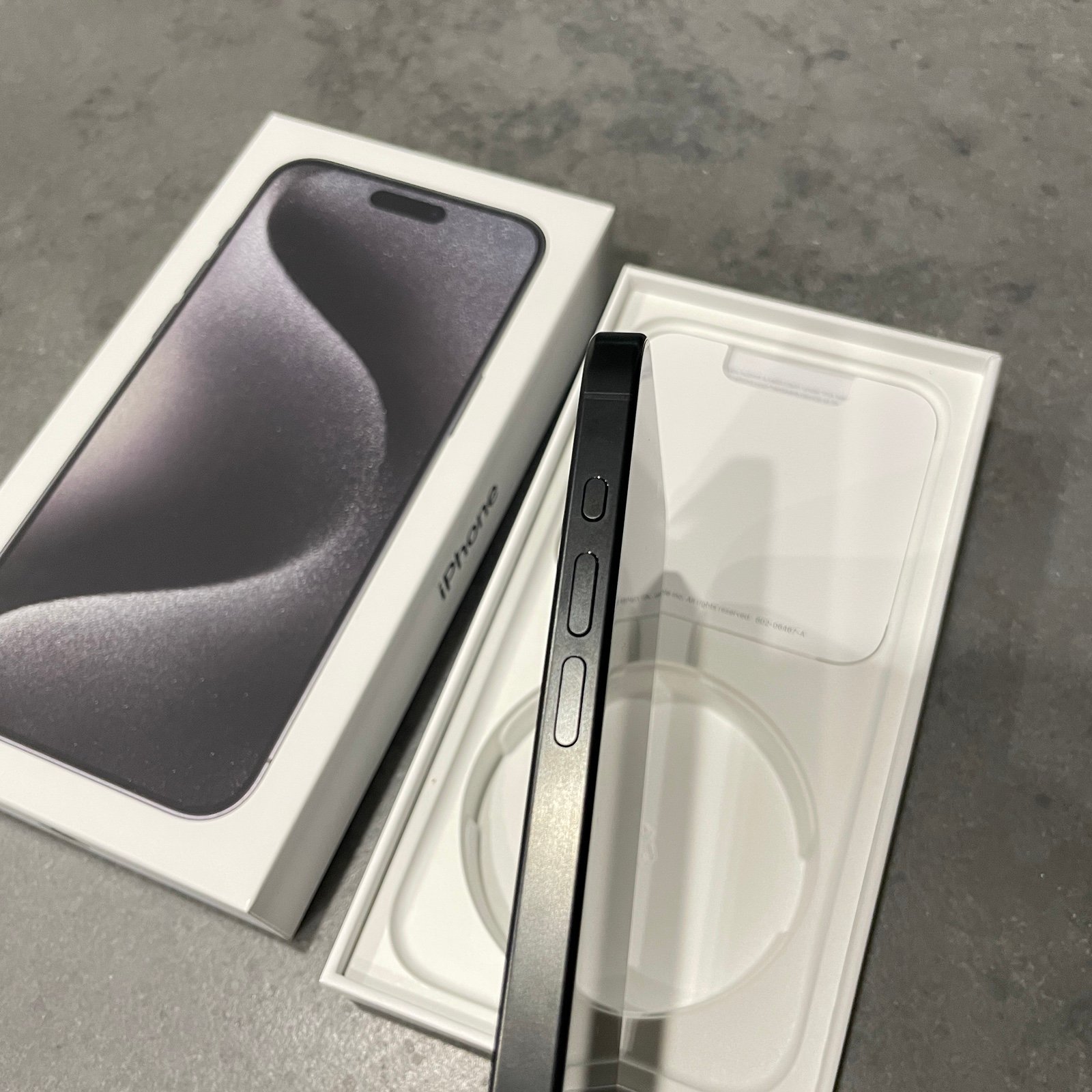 iPhone 15 Pro Max 256GB (Unlocked) 1W26