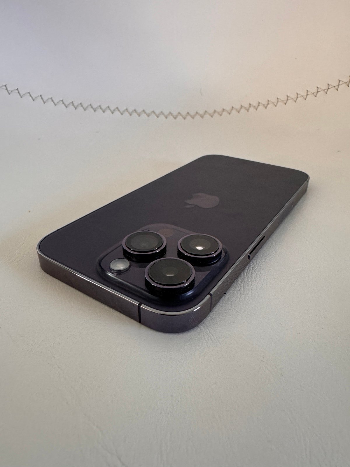 Apple iPhone 14 Pro 128 GB in Deep Purple for Unlocked 3U93