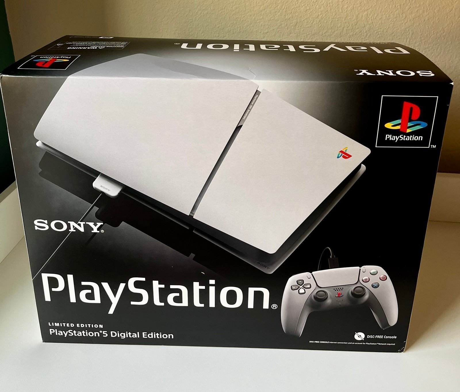 *Reserved for Laura* PlayStation 5 30th Anniversary Limited Edition. Brand New 8K61