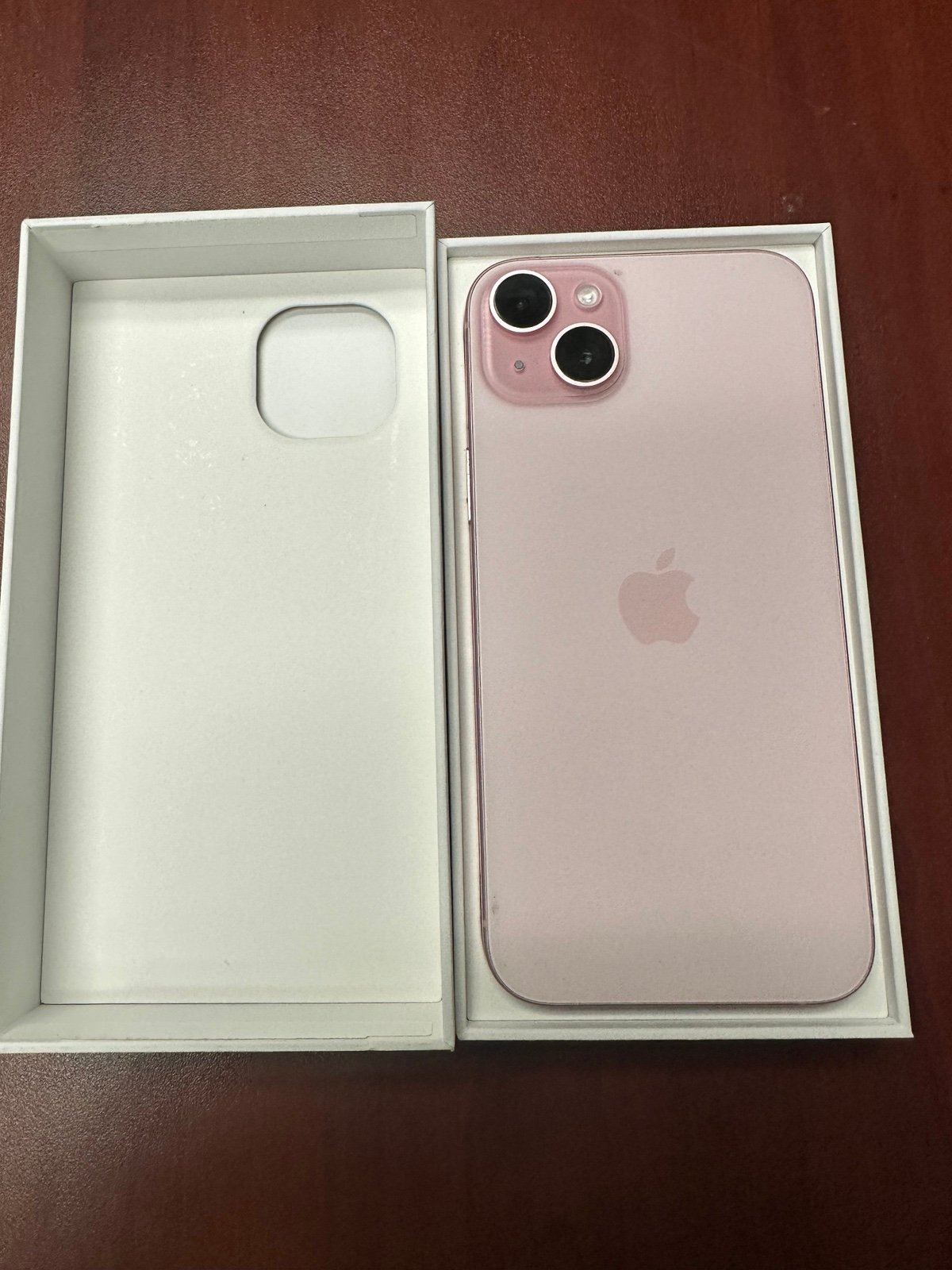 Apple iPhone 15 Plus 9C92