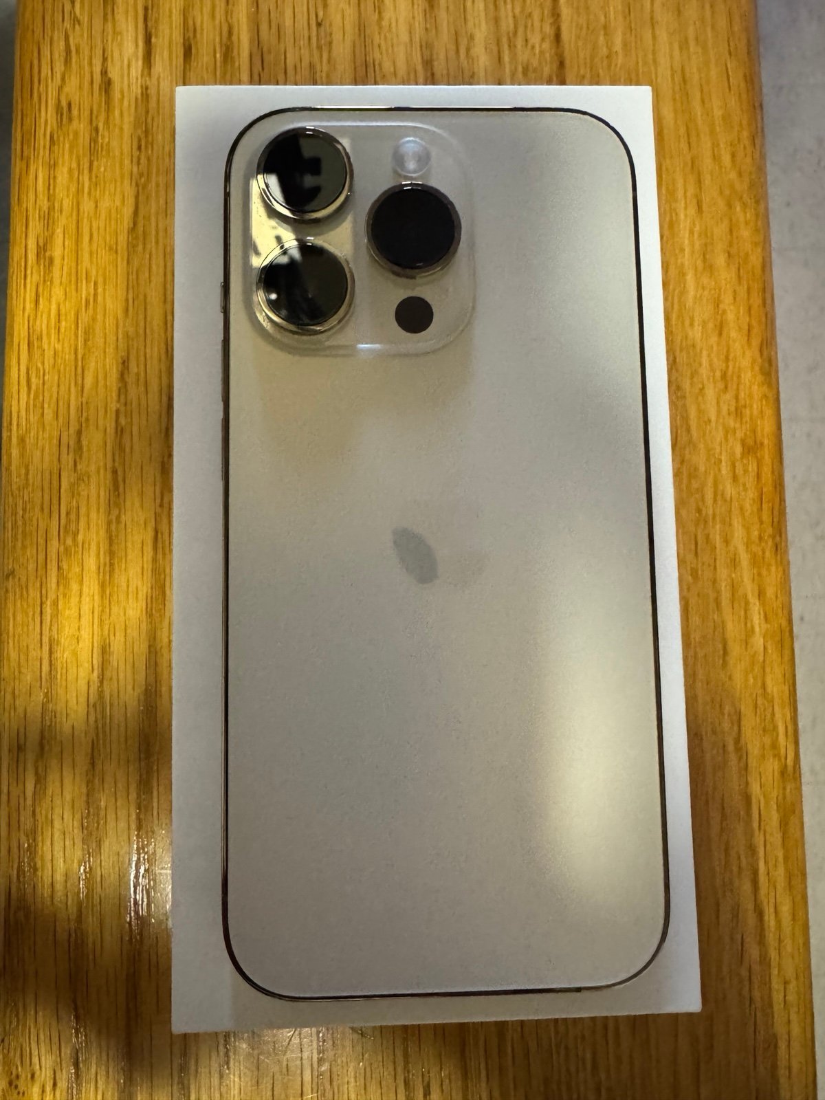 Apple iPhone 14 Pro 256GB Gold - Unlocked 7T29