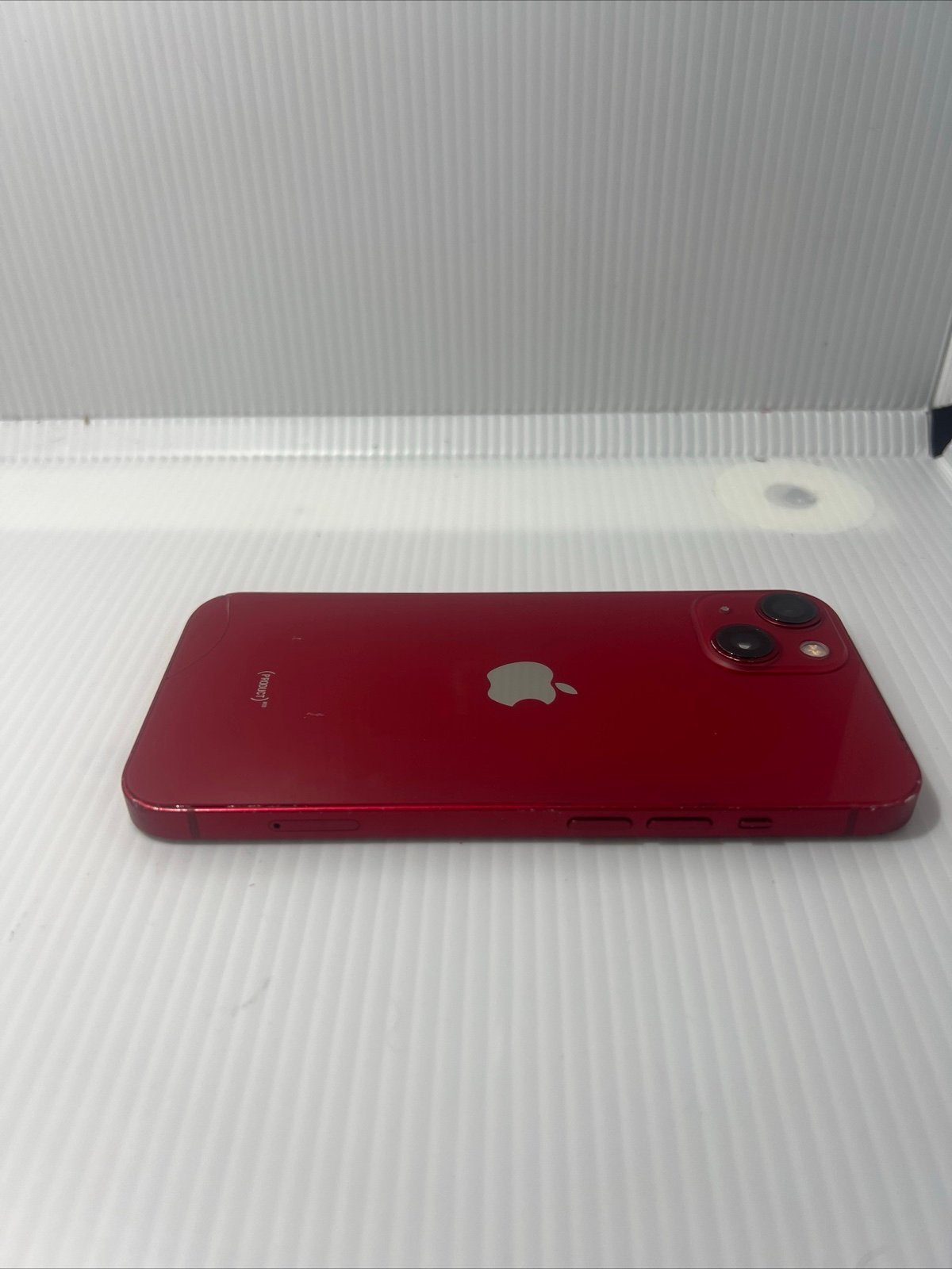 Apple iPhone 13 - 128 GB - Red (Unlocked) FAIR CONDITION 5W62