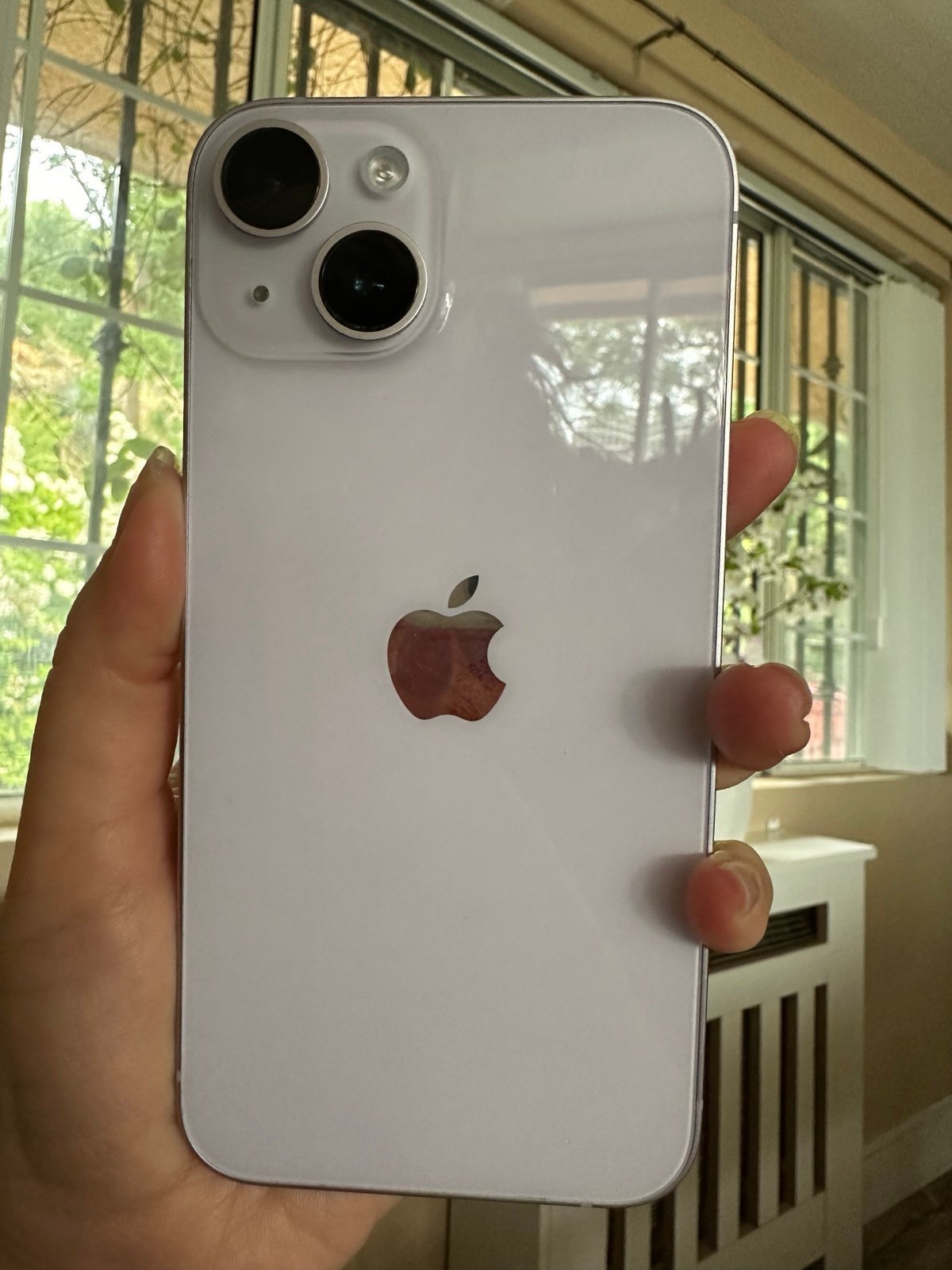 Apple iPhone 14 128 GB in Purple 7R67