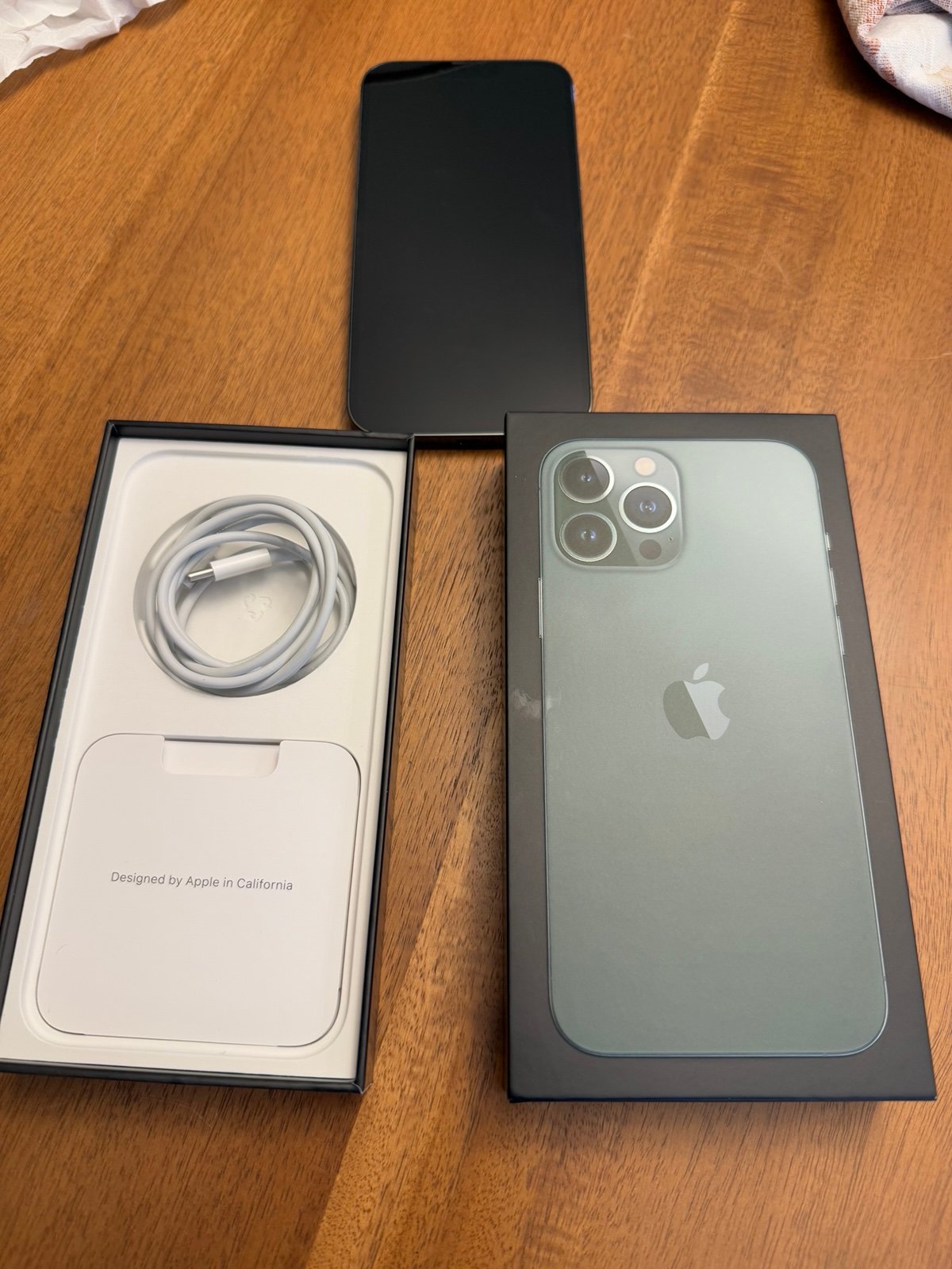 iPhone 13 Pro Max Unlocked 2J26