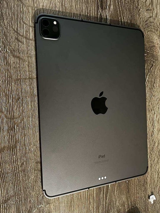 M1 iPad Pro 3rd Gen 128GB WiFi + Cellular with Apple Pencil and Folio Keyboard 9R66