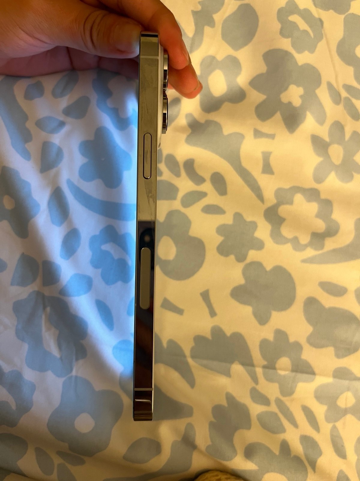 iPhone 14 Pro Max 1F33