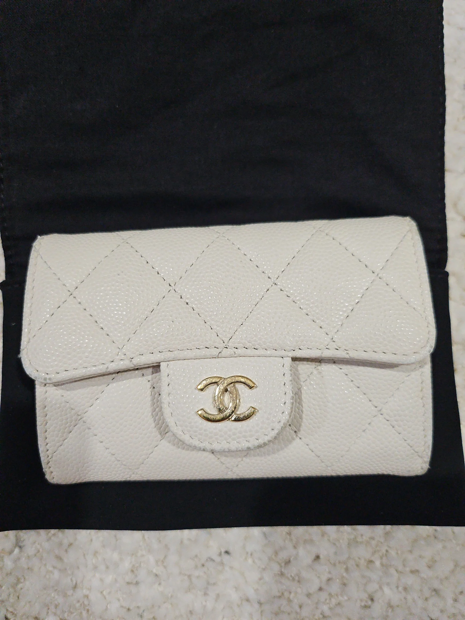 ON HOLD!! Chanel Classic Flap Card Holder (White Caviar Leather)