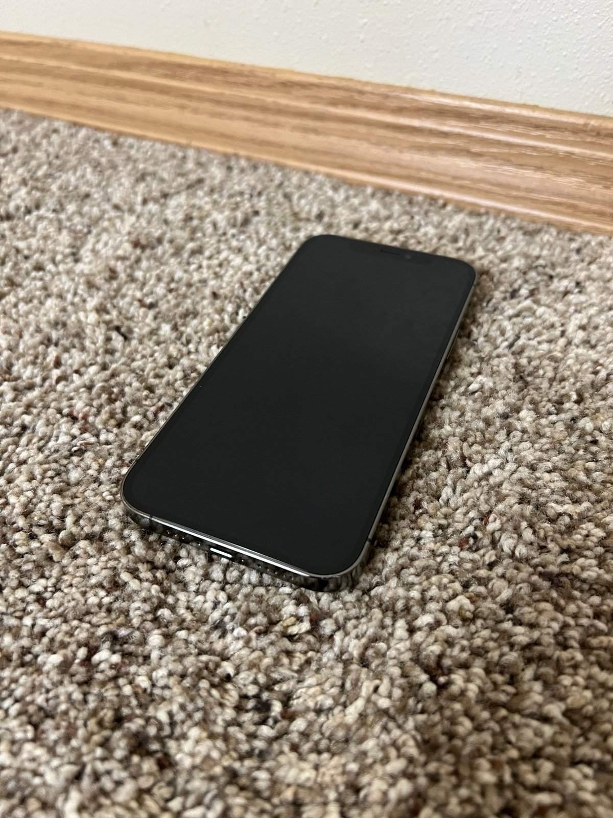 iPhone 12 Pro 128GB Graphite for any carrier 2M75