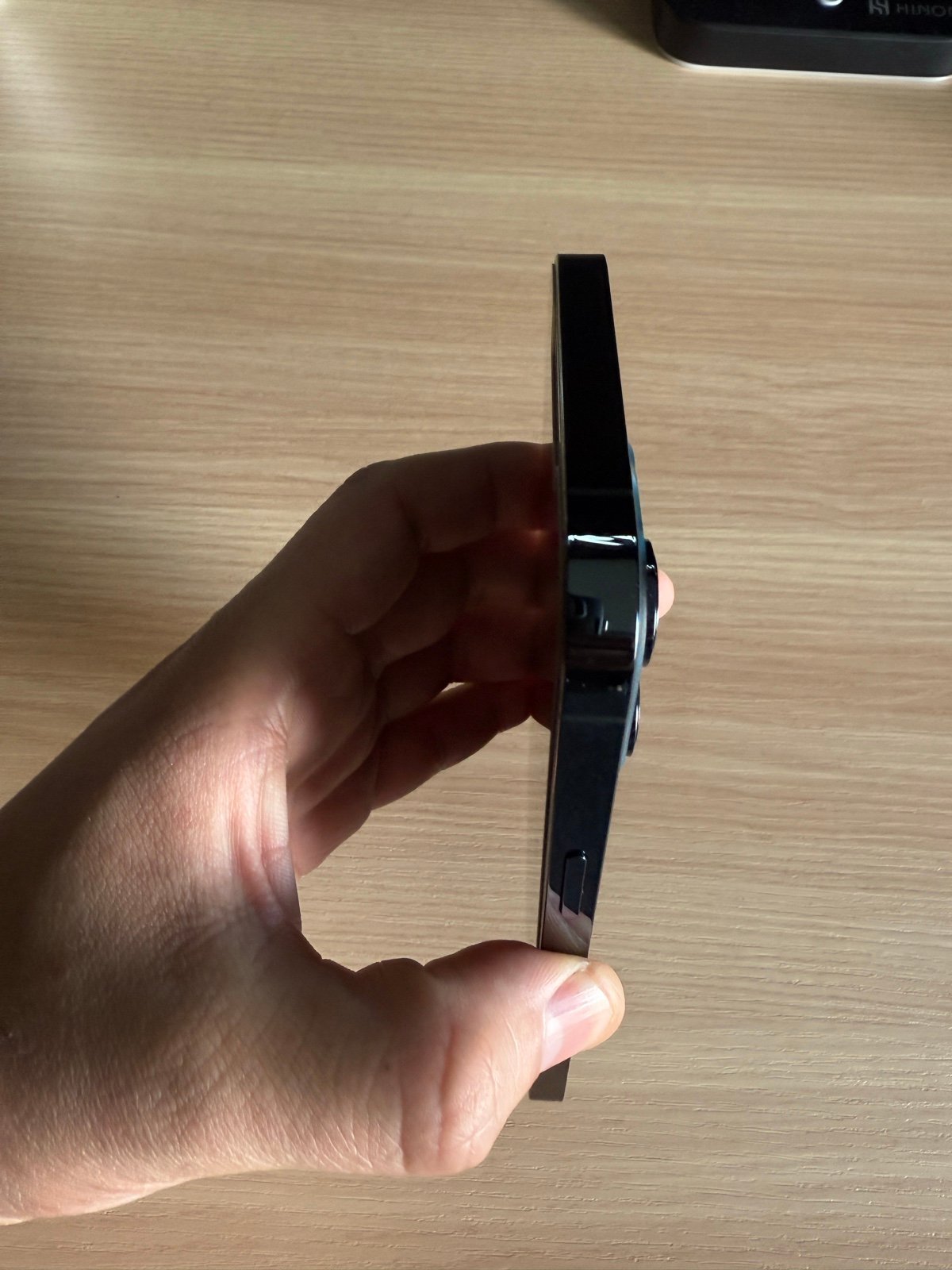 iPhone 12 Pro Max Unlocked 128GB Pristine 6Y89