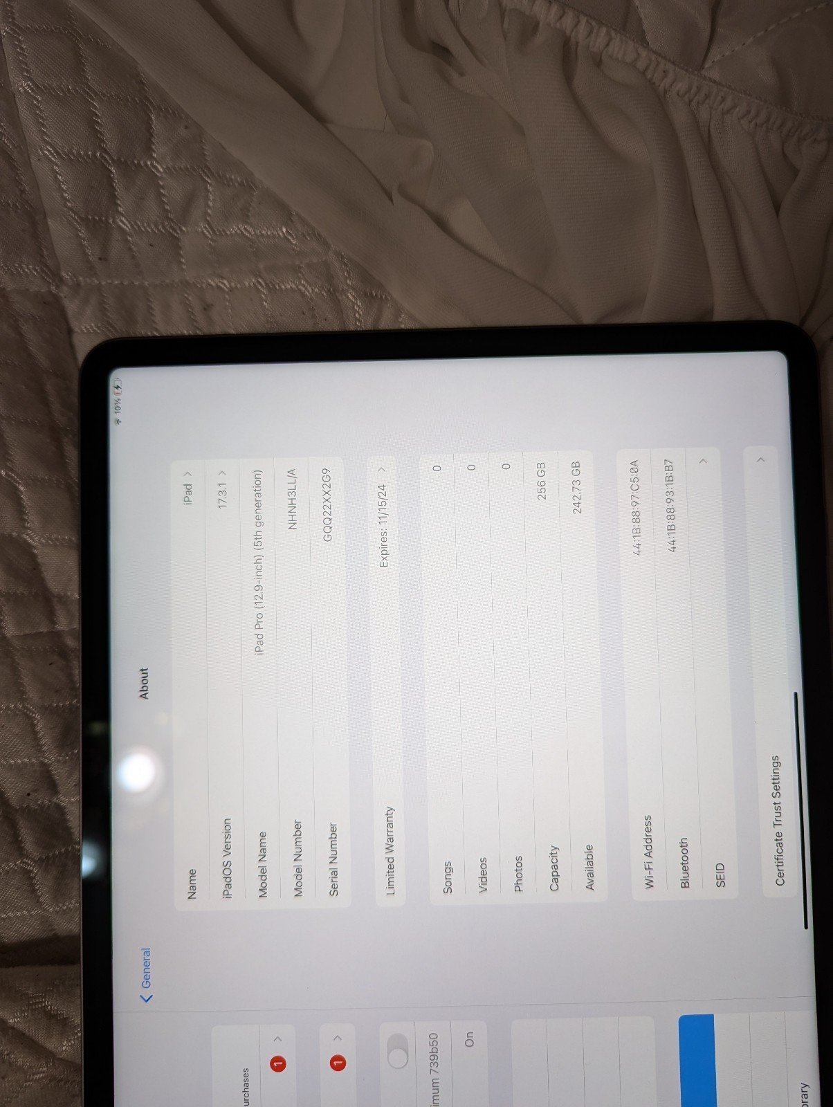 Apple iPad pro 12.9inch 5th Gen 3X88