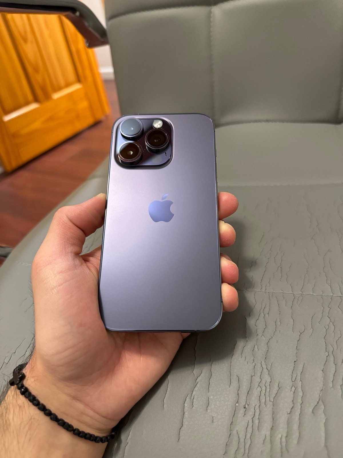 Apple iPhone 14 Pro 128gb purple great condition 8G96