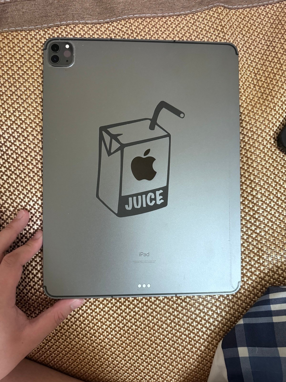 2021 5th Gen 12.9” iPad Pro with Cellular 5P37