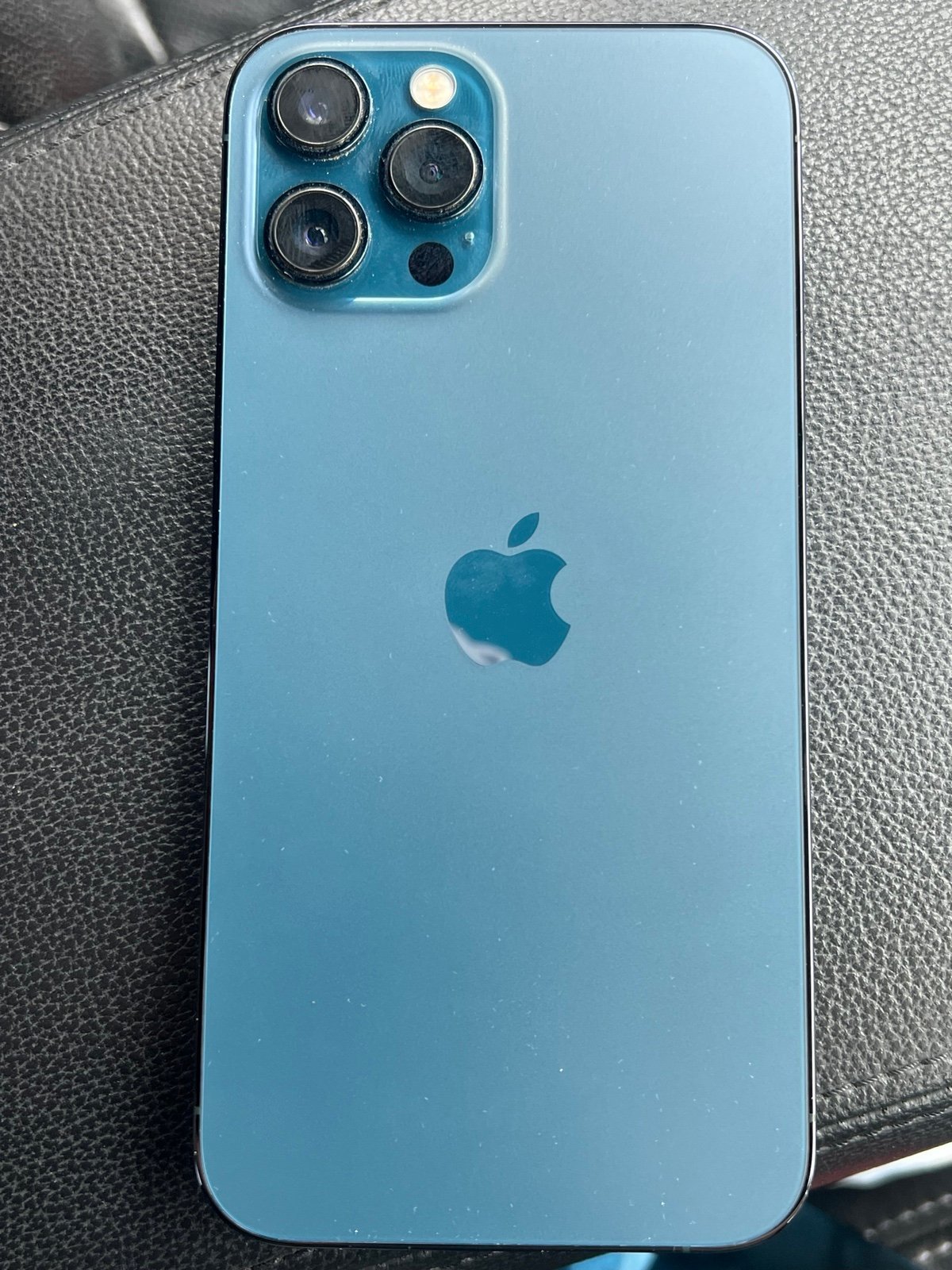 iPhone 12 Pro Max ( reserved ) 7T62