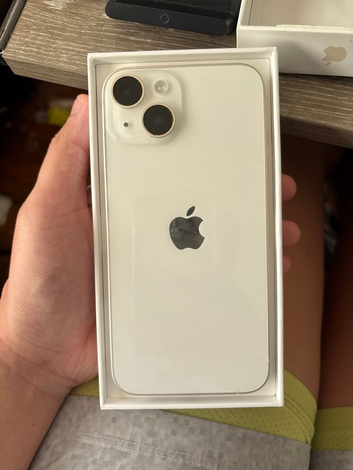 Apple iPhone 14 128gb unlocked starlight 8Q98