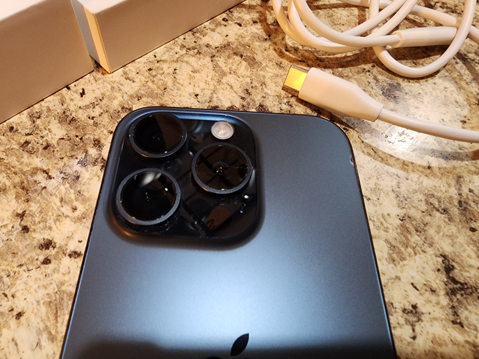 Apple iPhone 15 Pro - 128 GB - Blue Titanium Excellent Unlocked 5B16