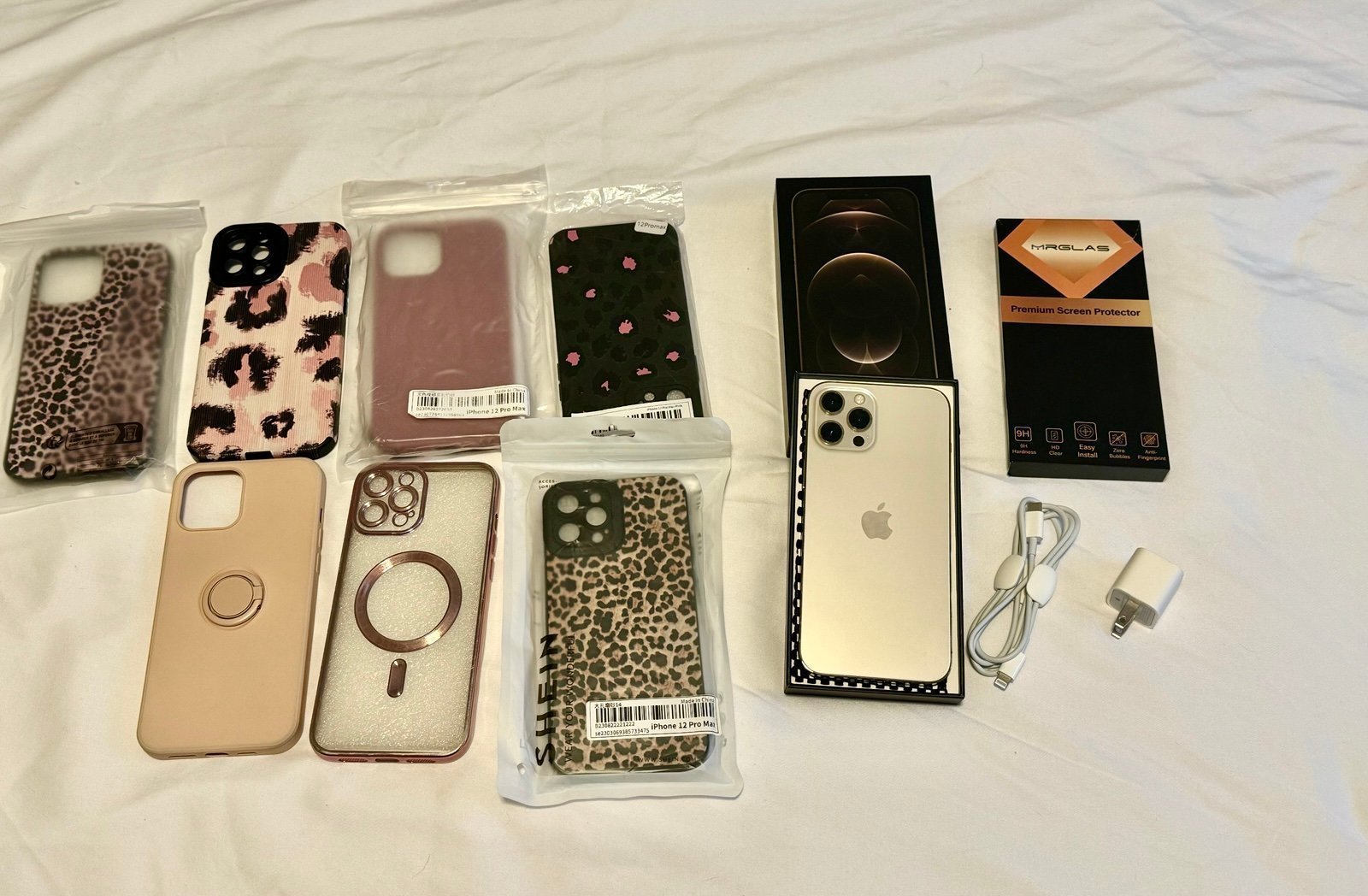 iPhone 12 Pro Max 256Gb Never Used and Fully Unlocked 5Q77