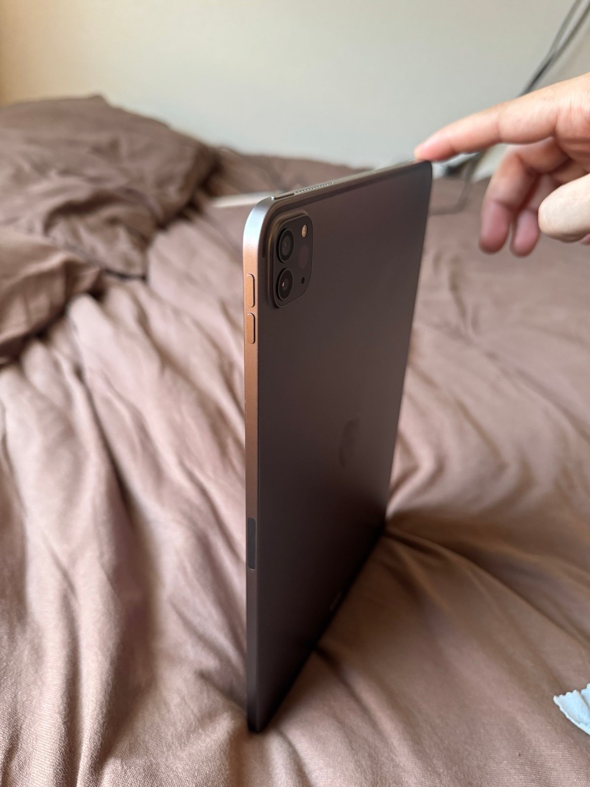 Apple iPad Pro 11” 2nd Gen 9J69