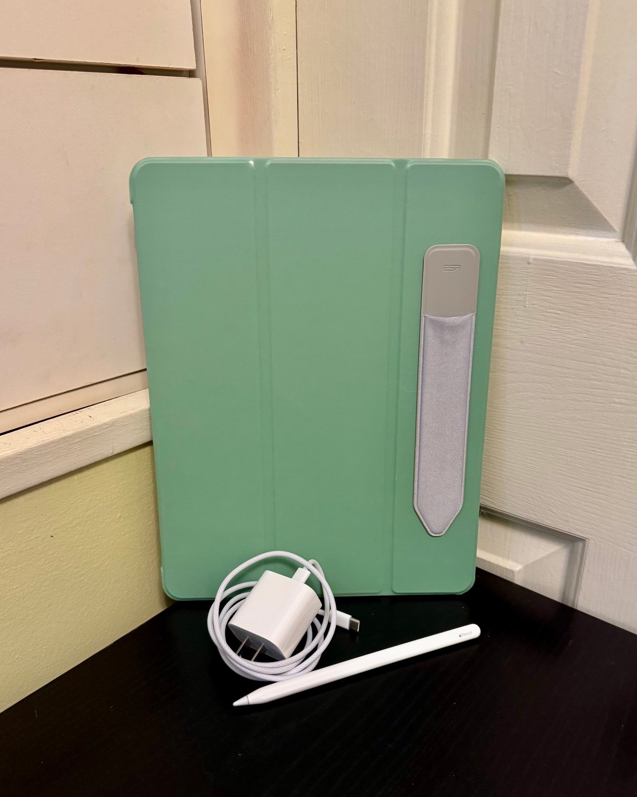 Apple iPad Pro 128GB with Apple Pencil 2U19