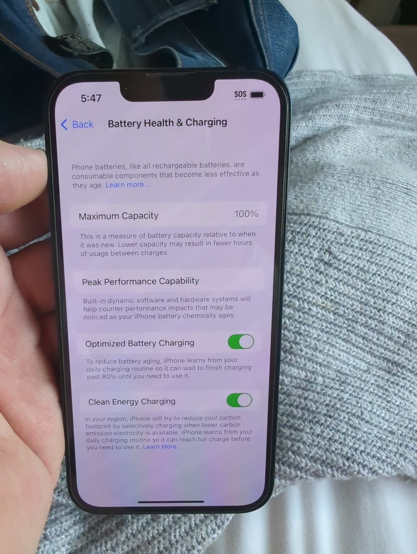 Apple iPhone 14 256 GB in Midnight for Unlocked New 2X77