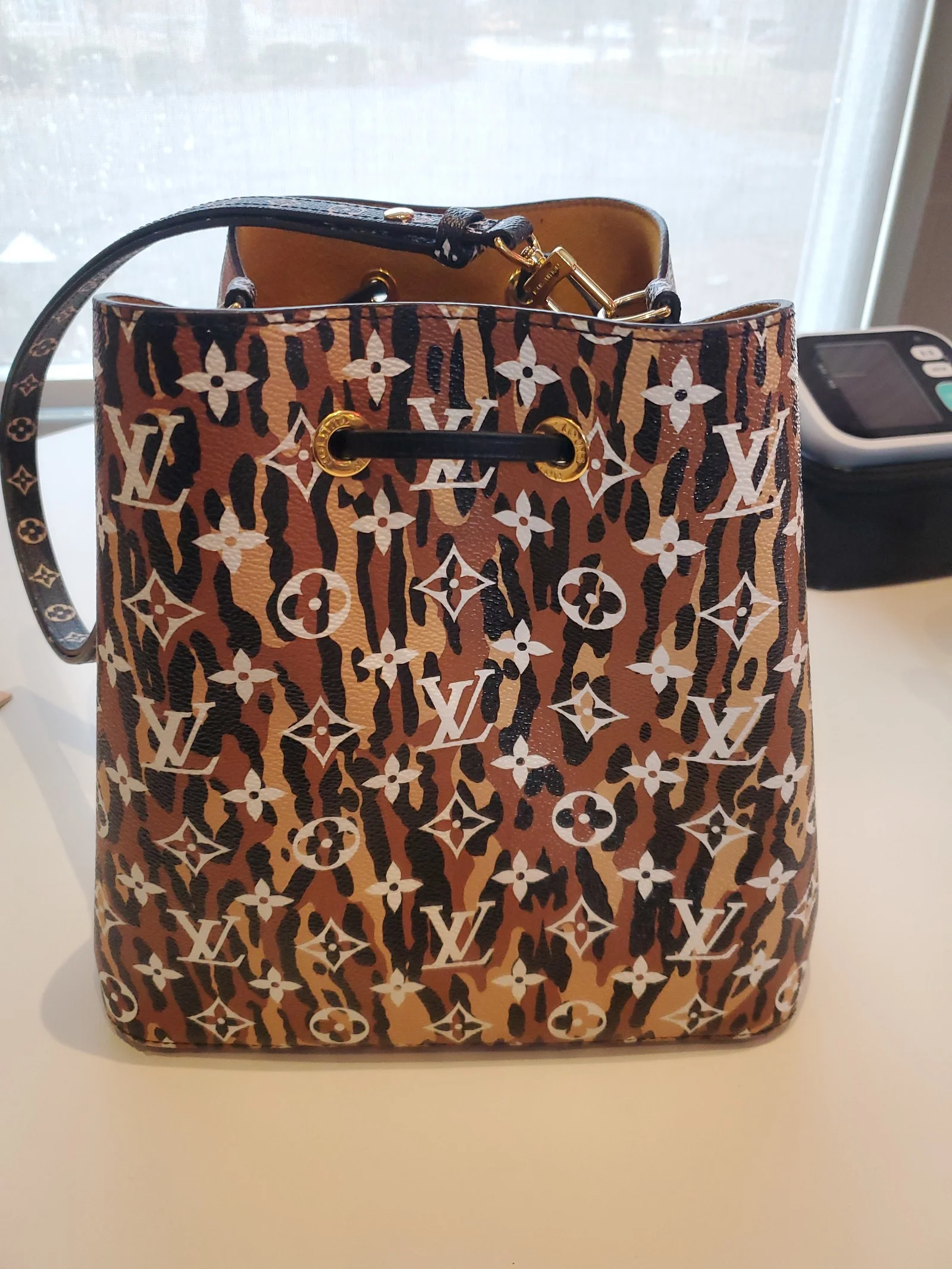 NeoNoe Louis Vuitton Jungle LIMITED EDITION Monogram bag PERFECT/RARE