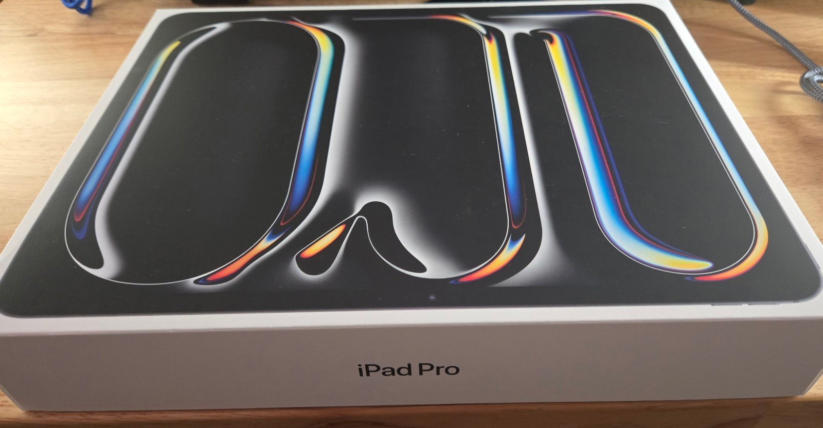 NEW 2024 iPad Pro 13 inch (M4) Wi-Fi + Cellular 256 GB 8V16