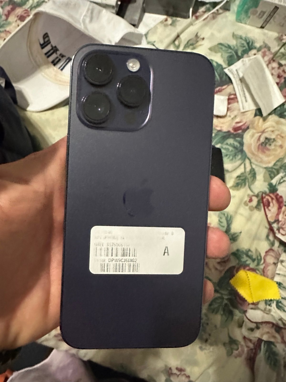 Apple iPhone 14 Pro Max 256gig UNLOCKED Beautiful Deep Purple LIKE NEW 8V83