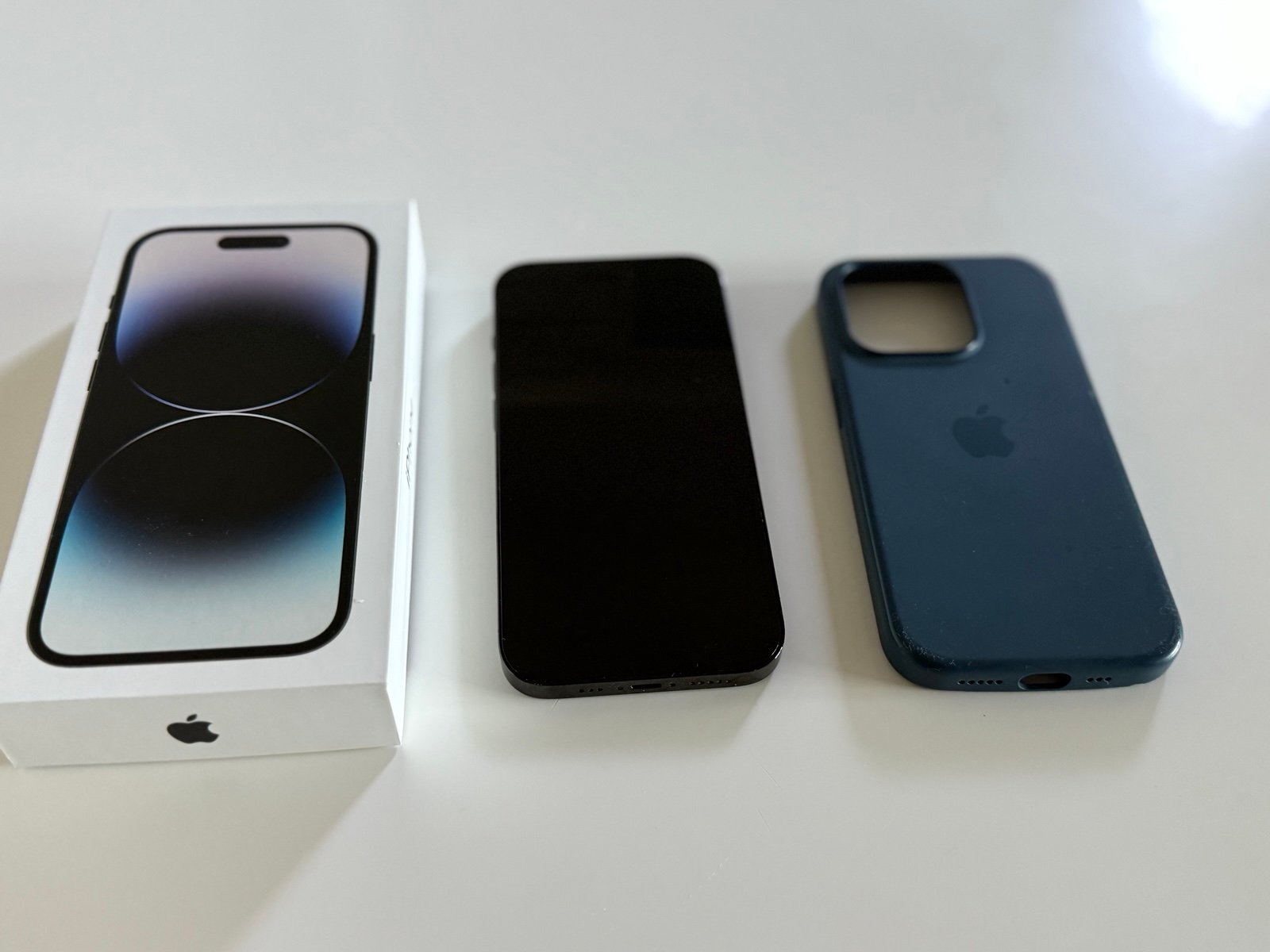 Apple iPhone 14 Pro 256 GB unlocked 3J57