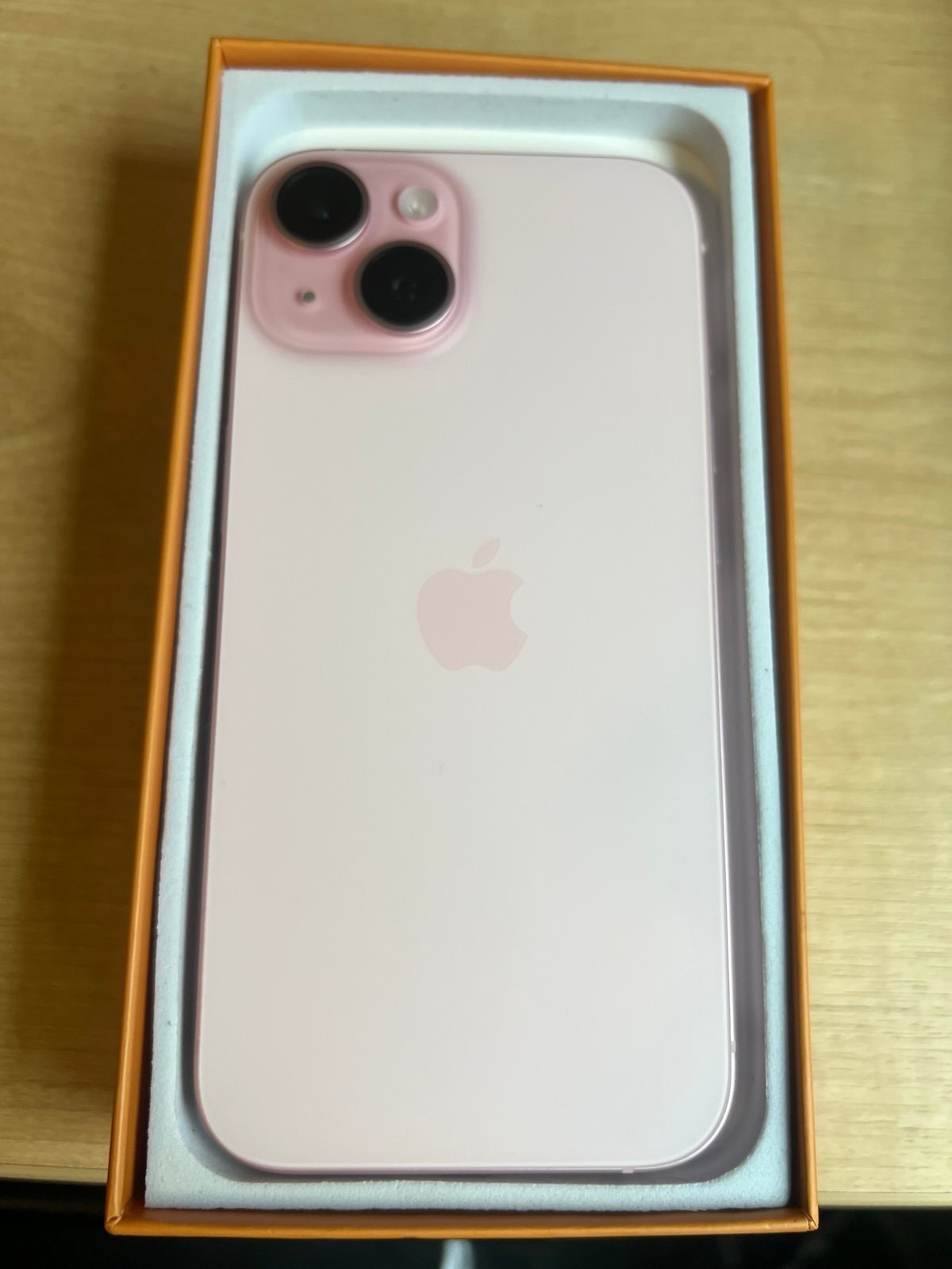 iPhone 15 128 gb pink 5W18