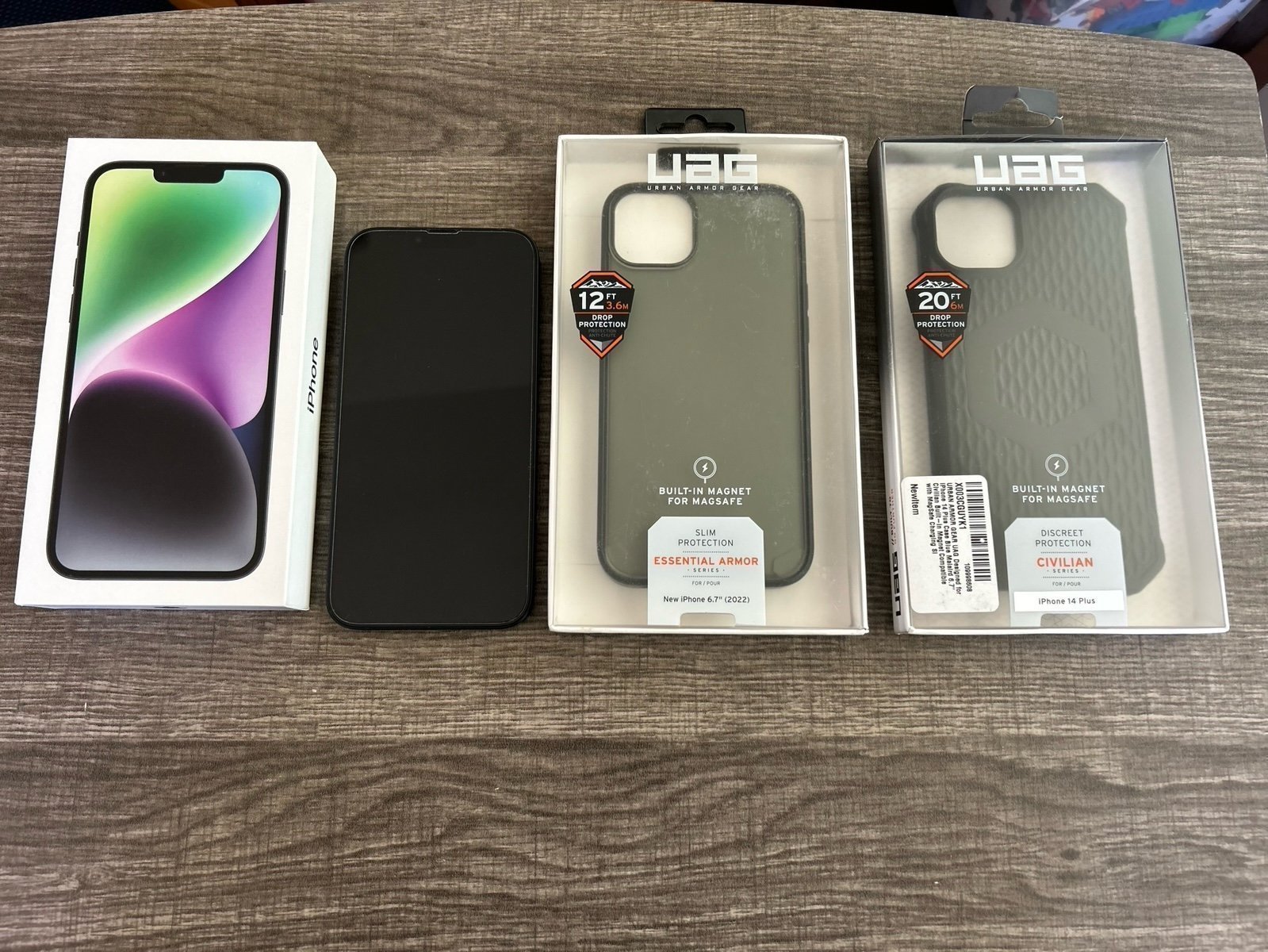 Apple iPhone 14 Plus 6.7” Screen 128GB Midnight Unlocked + Extras 8L63