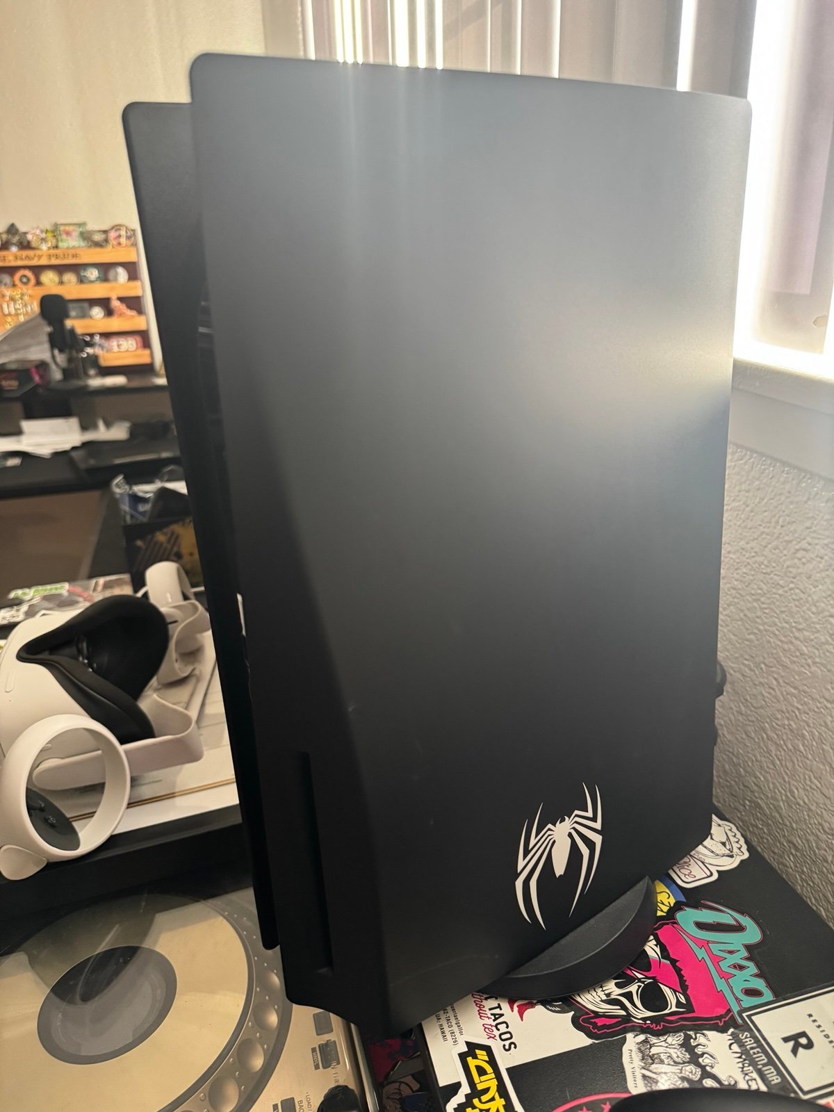 Sony PlayStation 5 disc Console Marvel's Spider-Man 2 Limited Edition 2 cont 5H63